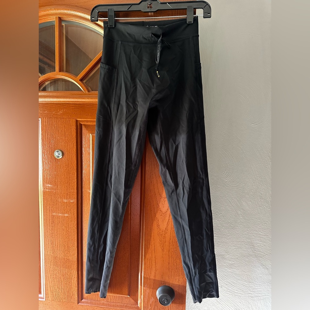 Size Medium Aerie Offline leggings